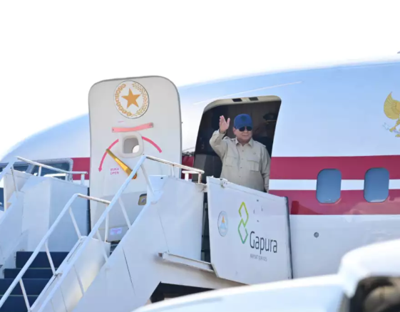 prabowo-sudah-resmi-tiba-di-bandara-minangkabau