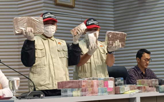 Rupiah Indonesia Hari Ini Melemah Tajam Tekanan Global