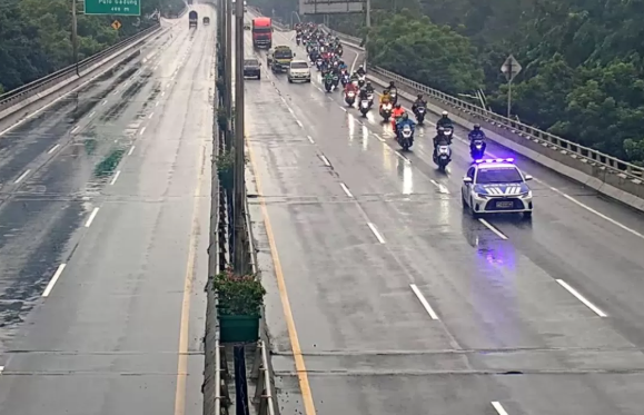 pemotor-diizinkan-masuk-tol-jorr-usai-jalan-banjir