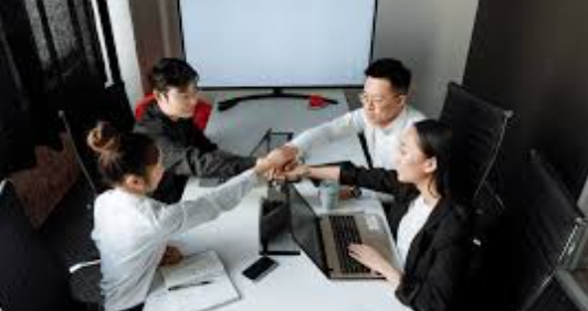 Tren Kerja 4 Hari Seminggu 2026 Mulai Diuji Coba Nasional